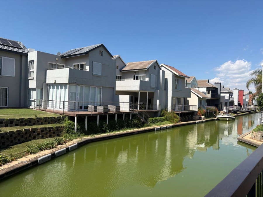 4 Bedroom Property for Sale in The Islands Estates North West